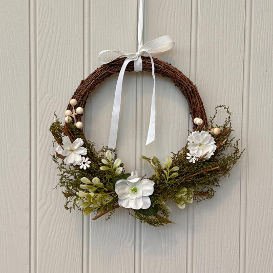 Rustic White Leaf & Flower Artificial Mini Wreath – 25cm Wedding Wreath | Neutral Floral Wall Decor