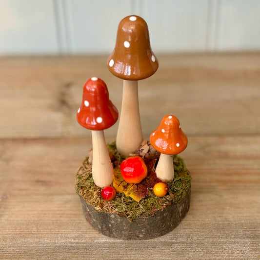 Autumn Woodland Mushroom Decoration | Mushroom Toadstool Ornament | Log Slice Mushroom Decor