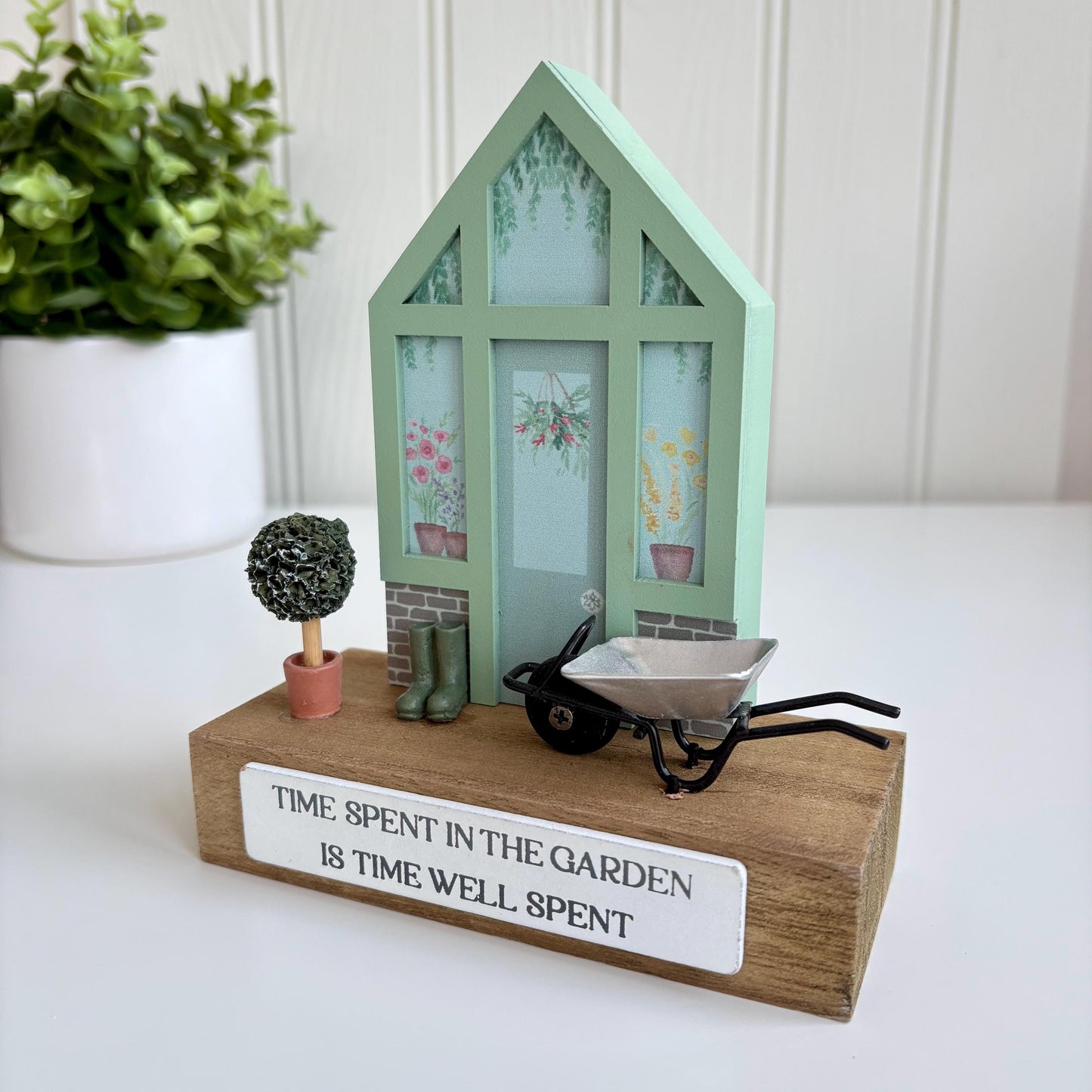 Wooden Greenhouse Garden Block Ornament