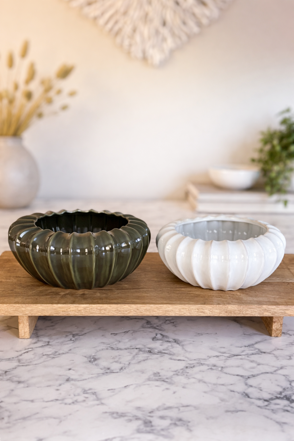 Ceramic Decorative Pod Bowls – White & Olive Green Glazed Bowl Ornaments