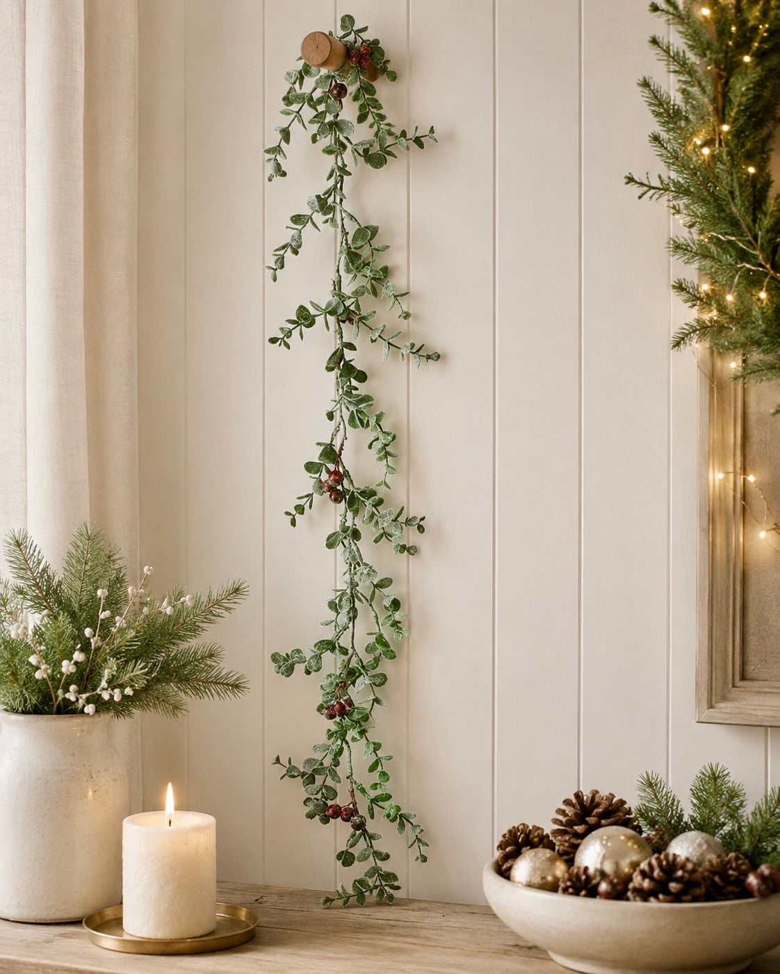 Christmas Frosted Red Berry Garland